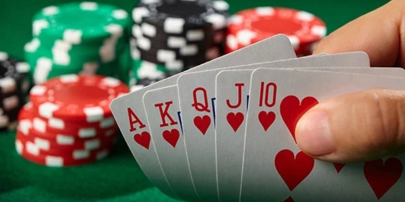 Cách chơi poker dễ học, khó giỏi, cuốn hút nhờ chiến thuật và đối kháng